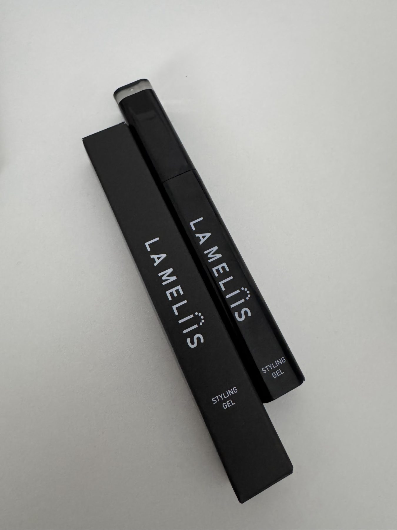 Twee zwarte tubes La Meliis styling gel